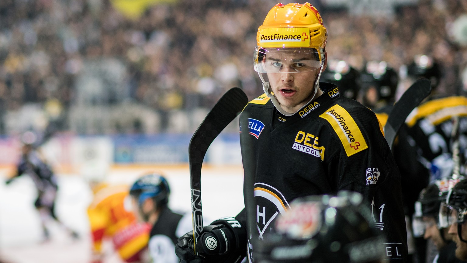 ARCHIVBILD ZUM WECHSEL VON GREGORY HOFMANN VON LUGANO ZU ZUG --- LuganoÕs player Gregory Hofmann during the fourth match of the semifinal of National League Swiss Championship 2017/18 between HC Lugan ...