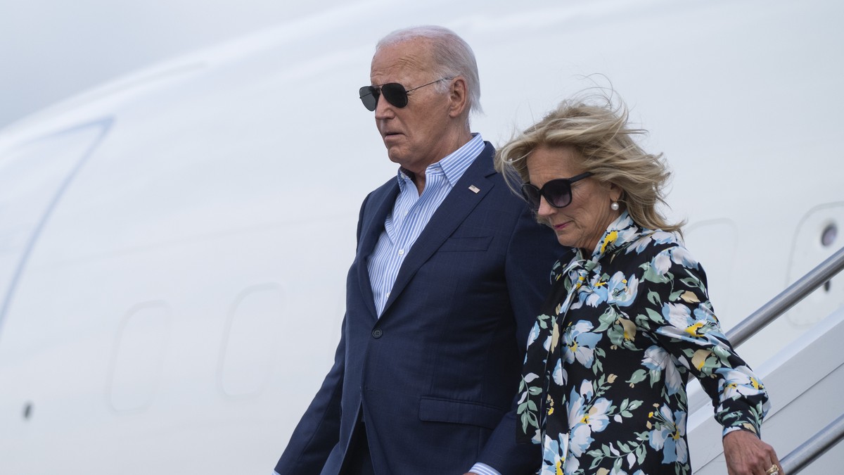 President Joe Biden, left, and first lady Jill Biden arrive at McGuire Air Force Base, Saturday, June 29, 2024, in Burlington County, N.J. (AP Photo/Evan Vucci)
Joe Biden,Jill Biden