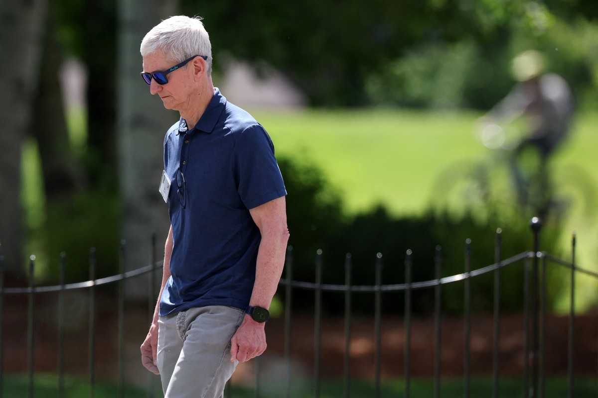 Tim Cook, CEO of Apple, attends the Allen and Company Sun Valley Media and Technology Conference at The Sun Valley Resort in Sun Valley, Idaho, U.S., July 9, 2025. REUTERS/Brendan McDermid