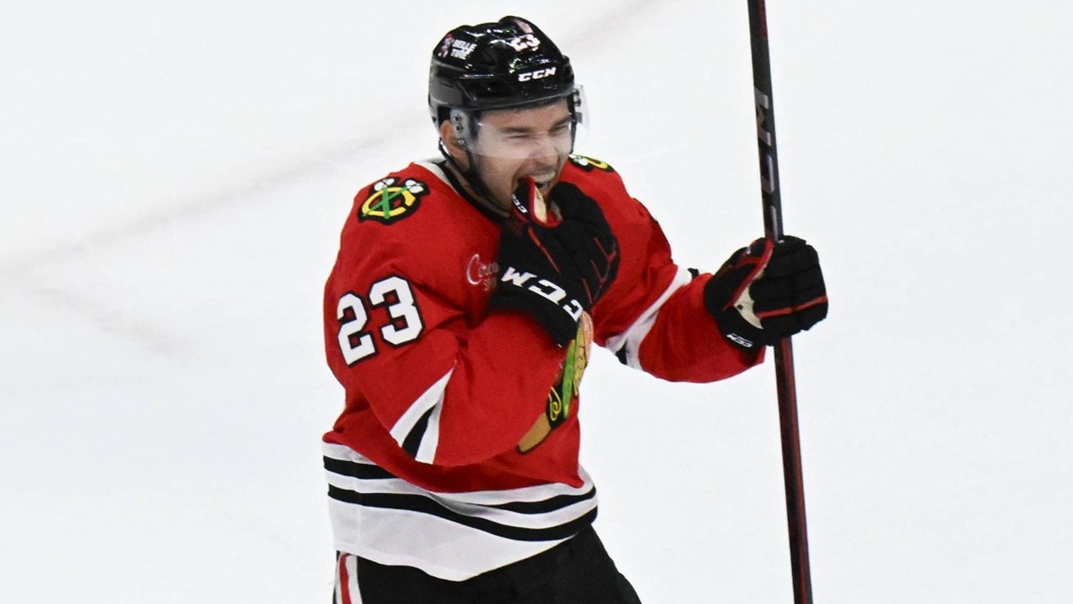 NHL, Eishockey Herren, USA Minnesota Wild at Chicago Blackhawks Nov 10, 2024 Chicago, Illinois, USA Chicago Blackhawks center Philipp Kurashev 23 reacts after he scored the game winning goal against t ...