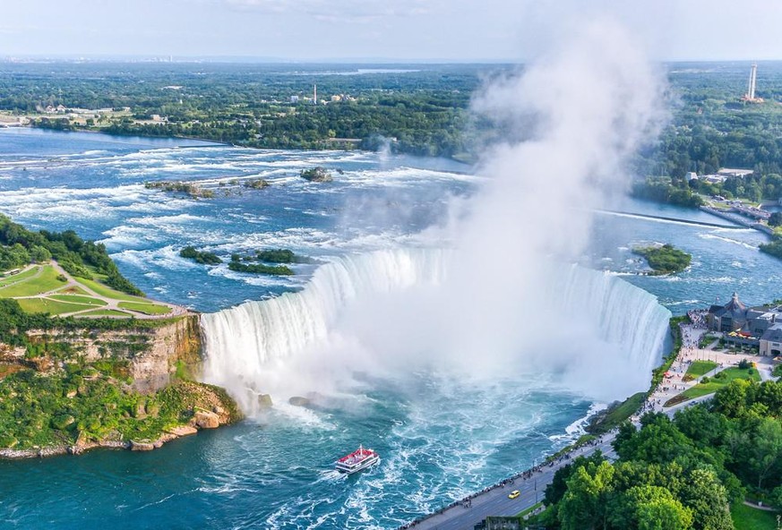 Niagara Falls Canadian side. Kanada.