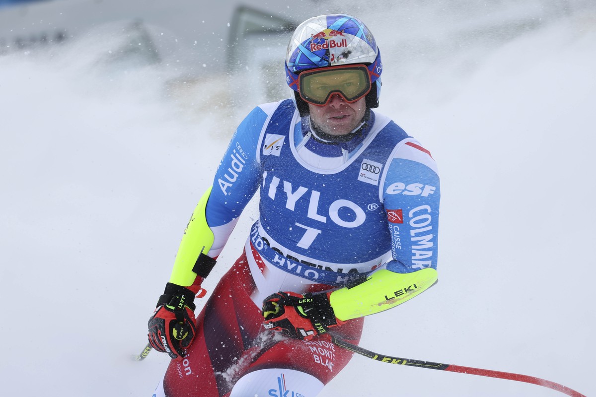 France's Alexis Pinturault arrives at the finish area during an alpine ski, men's World Cup super-G, in Cortina d'Ampezzo, Italy, Saturday, Jan. 28, 2023. (AP Photo/Alessandro Trovati)