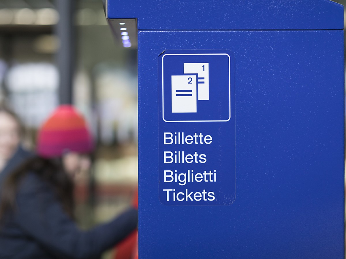 Les billets des CFF ne sont plus disponibles en raison d'une importante panne informatique. Aussi bien le site, l'application que les automates et les guichets sont touch