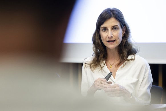 Rebecca Ruiz, Conseillere d&#039;Etat (VD) parle lors d&#039;une conference de presse des cantons de Geneve, Vaud et Valais pour le lancement d&#039;une campagne conjointe de sensibilisation et d&#039 ...