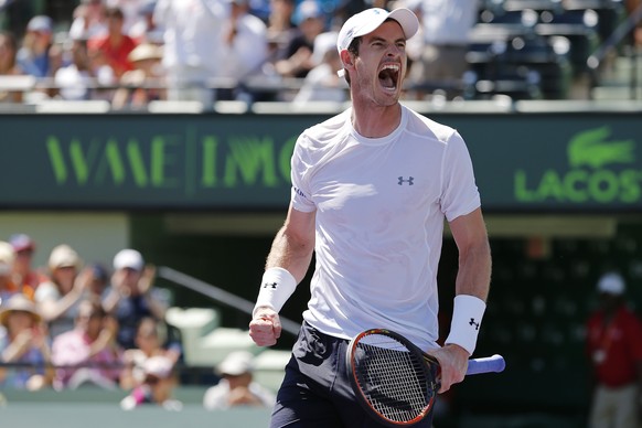 Murray schreit die Freude über seinen Sieg hinaus.