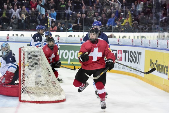 ZSC-Spieler Malgin erzielt den einzigen Treffer für die Schweiz.