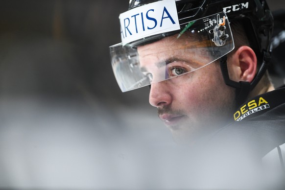 Lugano?s player Marco Mueller, during the preliminary round game of National League Swiss Championship 2022/23 between HC Lugano and EV Zug at the ice stadium Corner Arena in Lugano, Switzerland, Thur ...