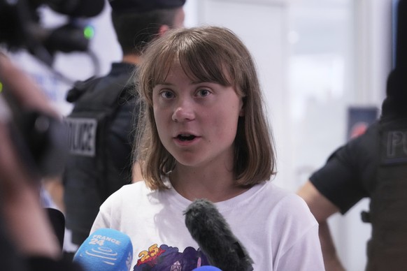 Activist Greta Thunberg answers reporters as she arrives from Israel at Charles de Gaulle airport, north of Paris, Tuesday, June 10, 2025. (AP Photo/Michel Euler)
France Israel Palestinians Gaza Floti ...
