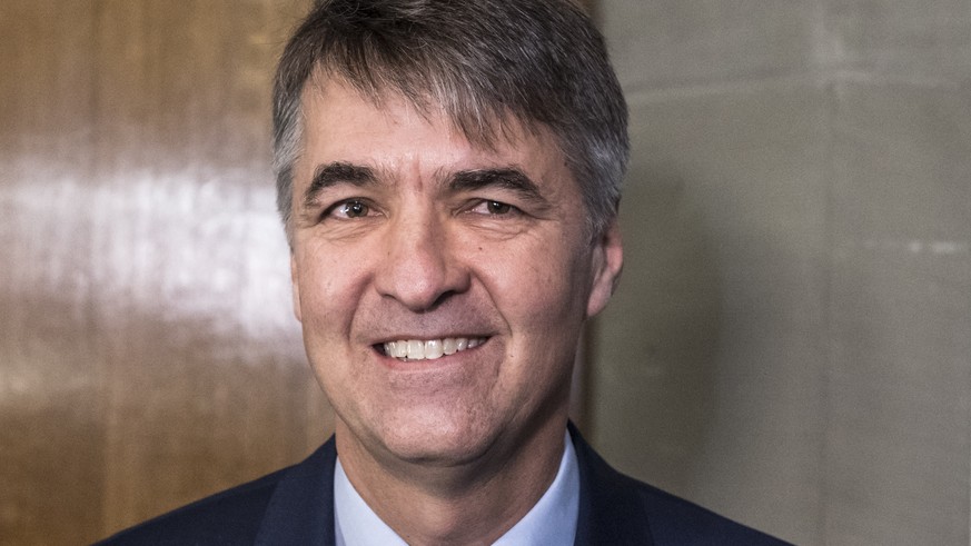 Alec von Graffenried freut sich ueber seine Wahl zum Stadtpraesidenten nach dem zweiten Wahlgang fuer das Stadtpraesidium, am Sonntag, 15. Januar 2017 im Rathaus in Bern.
Alec von Graffenried (KEYSTON ...