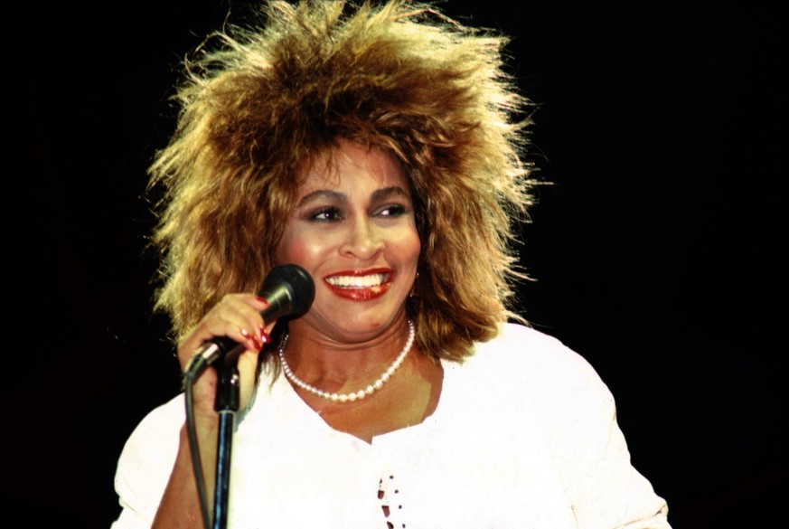 DETROIT - AUGUST 28: American-Swiss singer and actress, Tina Turner performs at the Joe Louis Arena during her Private Dancer Tour on August 18, 1985, in Detroit, Michigan. PUBLICATIONxNOTxINxUSA Copy ...