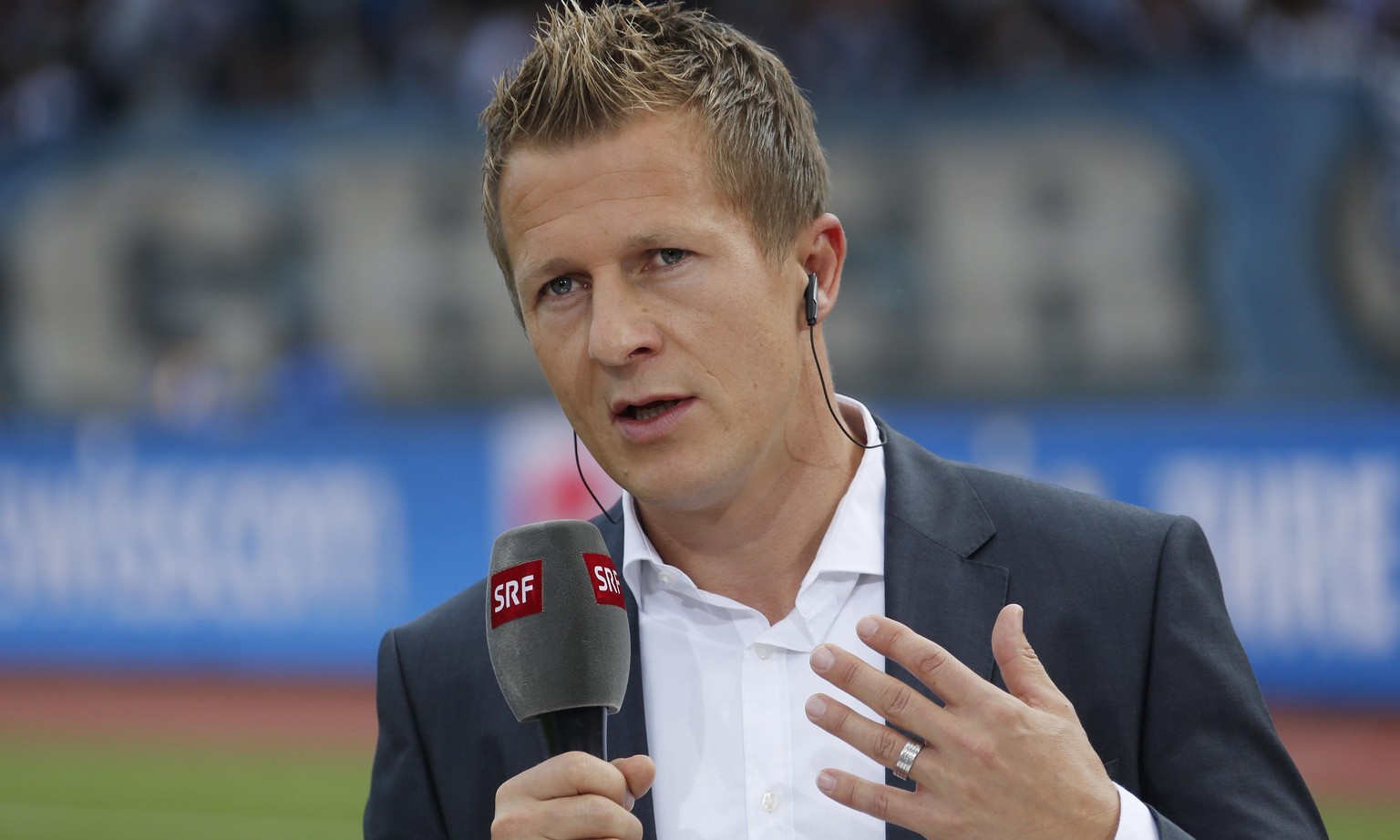 14.09.2014; Zuerich; Fussball Super League - FC Zuerich - FC Sion; SFR Fernseh Mitarbeiter Christoph Spycher (Andreas Meier/freshfocus)