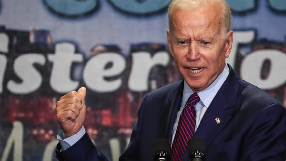 epa07680754 Democratic candidate for US president, former Vice President Joe Biden speaks at the opening of the Rainbow PUSH International Convention at the Chicago Teachers Union headquarters in Chic ...
