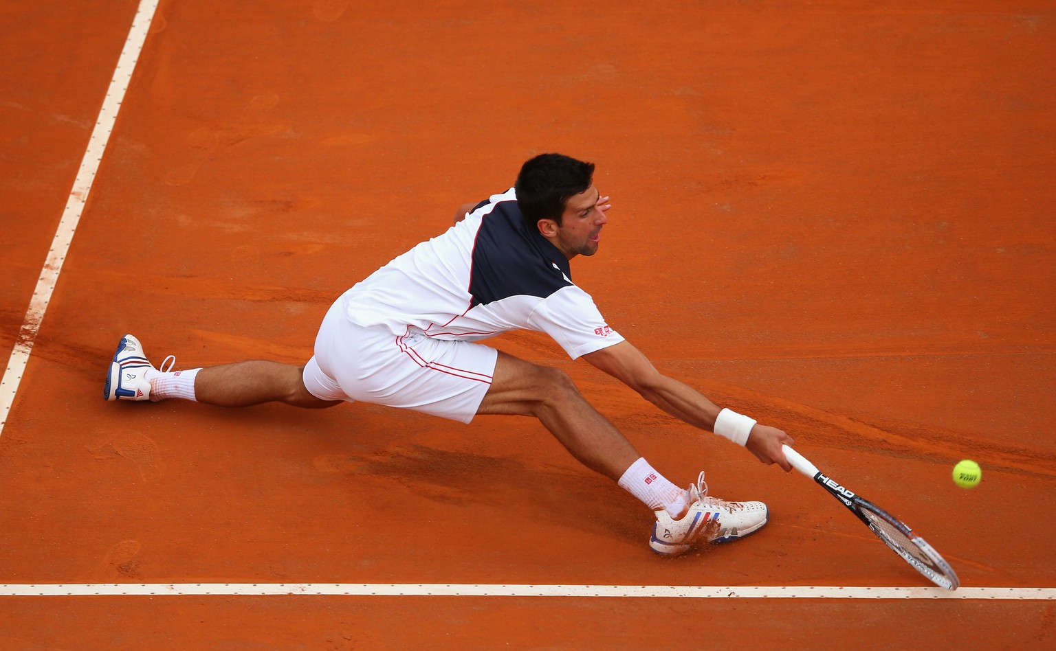Novak Djokovic musste sich sehr strecken für den Sieg.