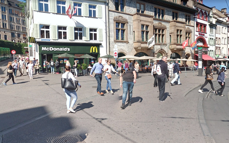 McDonald's-Filiale am Basler Barfüsserplatz.&nbsp;