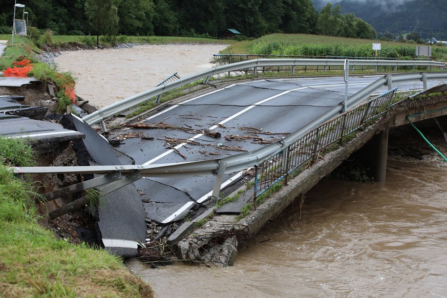 Slovenia, Dravograd, 050823. Consequences of storms and water torrents on roads in Dravograd. Photo: Zeljko Hajdinjak / CROPIX Copyright: xxZeljkoxHajdinjakx nevrijeme_dravograd9-050823