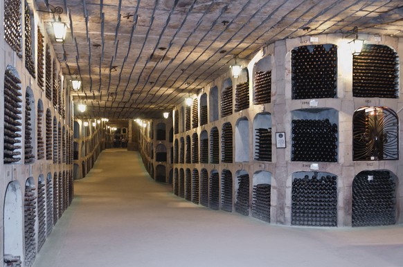 Schaut her! Die moldawische Ortschaft Mileștii Mici hat die grössten Weinkeller der Welt!