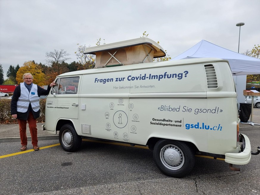 Pius Schmid und sein Impfmobil.