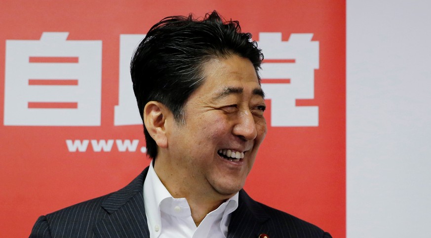 Japans Regierungschef Shinzo Abe ist der Wahlsieger: Wird nun der Pazifismus-Artikel in der Verfassung gestrichen? &nbsp;