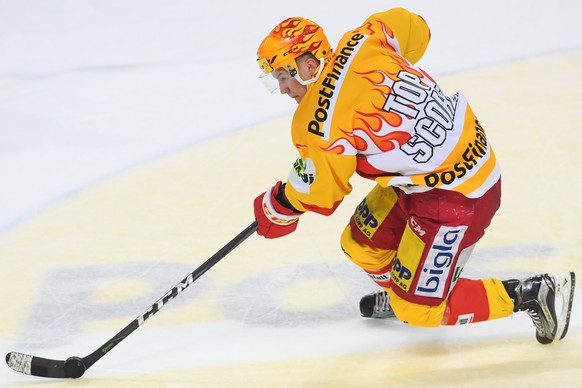 Biel&#039;s Topscorer Toni Rajala in action during the second match of the semifinal of National League Swiss Championship 2017/18 between HC Lugano and EHC Biel, at the ice stadium Resega in Lugano,  ...