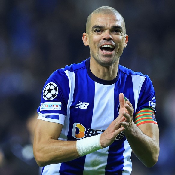 epa10963566 FC Porto player Pepe celebrates after scoring a goal against Royal Antwerp during the UEFA Champions League group stage soccer match, at Dragao stadium, Porto, Portugal, 07 November 2023.  ...