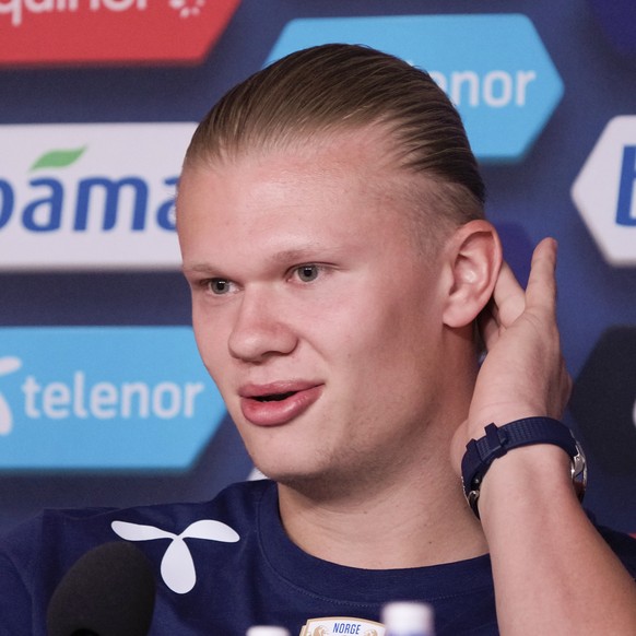 epa09985972 Norway&#039;s Erling Braut Haaland speaks during a press conference in Oslo, Norway, 30 May 2022. Norway will face Serbia in their UEFA Nations League soccer match on 02 June 2022. EPA/Jav ...
