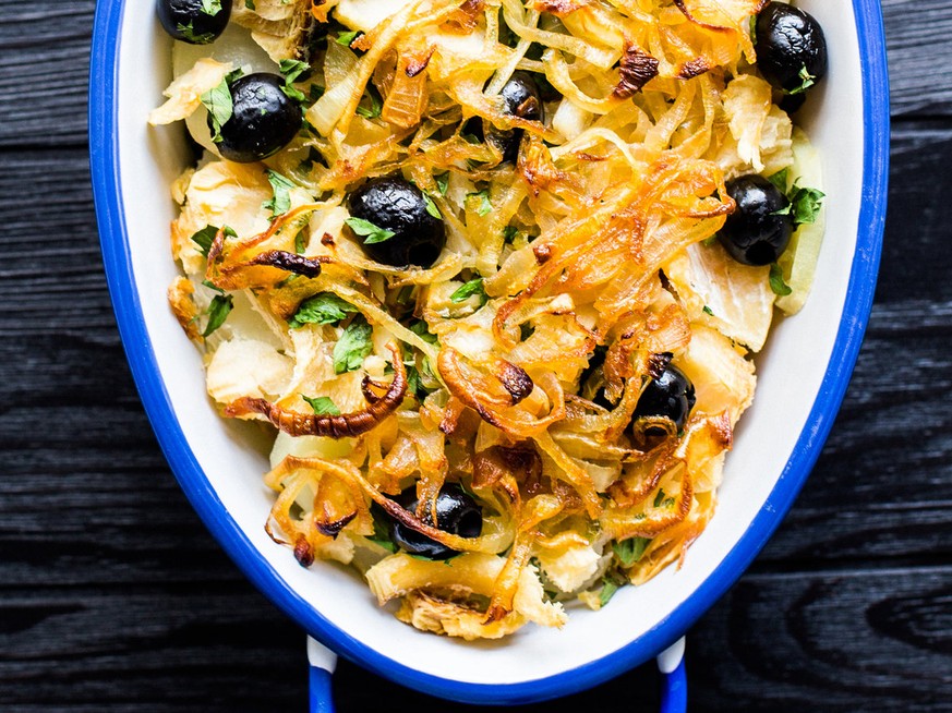 http://www.foodandwine.com/recipes/bacalhau-a-bras Bacalhau à Brás stockfisch kartoffel oliven portugal portugiesisch essen food