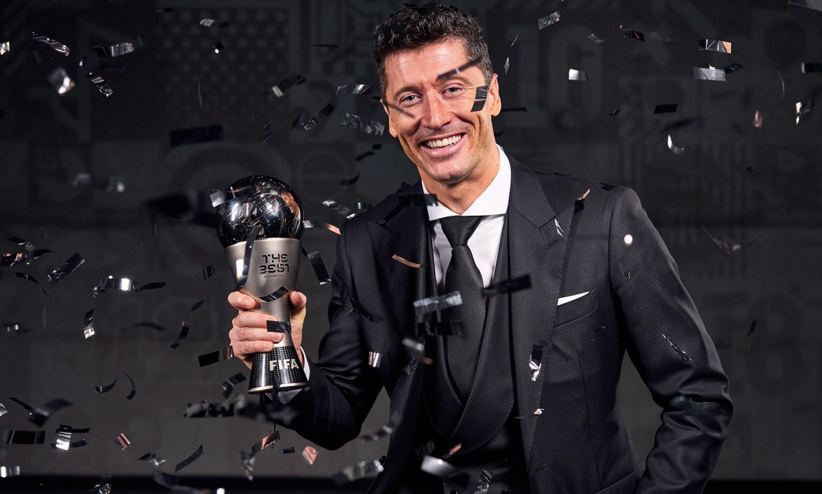 Robert Lewandowski wurde von der FIFA zum zweiten Mal in Serie als Weltfussballer ausgezeichnet.