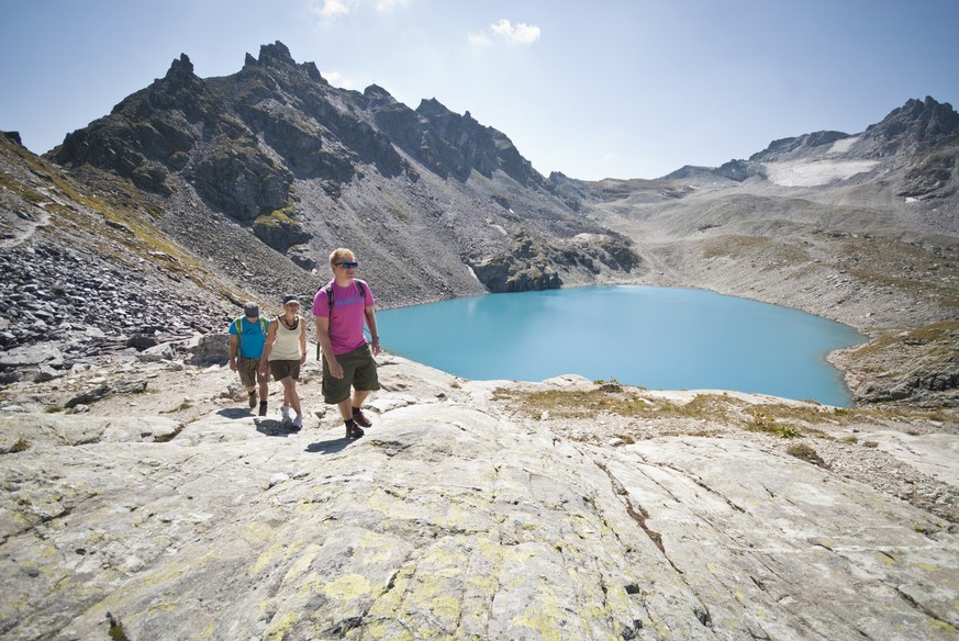 Einzigartige Wanderung im Pizolgebiet. Vorbei an fünf kristallklaren Bergseen. Wildsee