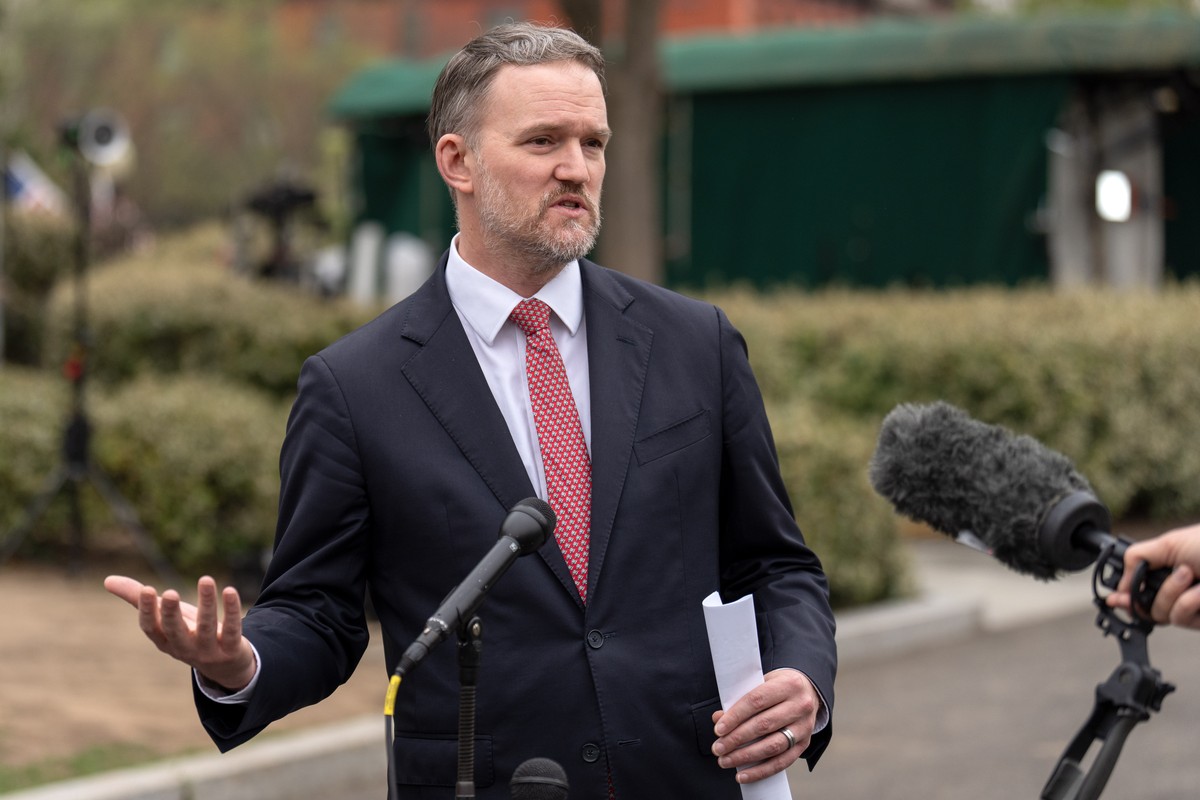 U.S. Trade Representative Jamieson Greer speaks to reporters outside the White House, Thursday, April 2, 2026, in Washington. (AP Photo/Mark Schiefelbein)
Jamieson Greer