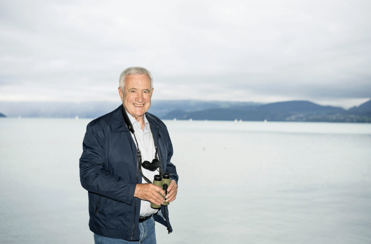 Trainer-Legende Hanspeter Latour am Thunersee: «Statt eine lange Videoanalyse zu machen, «secklen» wir durch die Autowaschanlage.»
