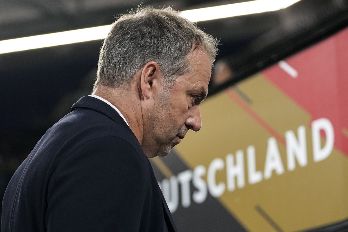 Germany's head coach Hansi Flick leaves the pitch after losing the international friendly soccer match between Germany and Colombia at Veltins-Arena, in Gelsenkirchen, Germany, Tuesday, June 20,  ...