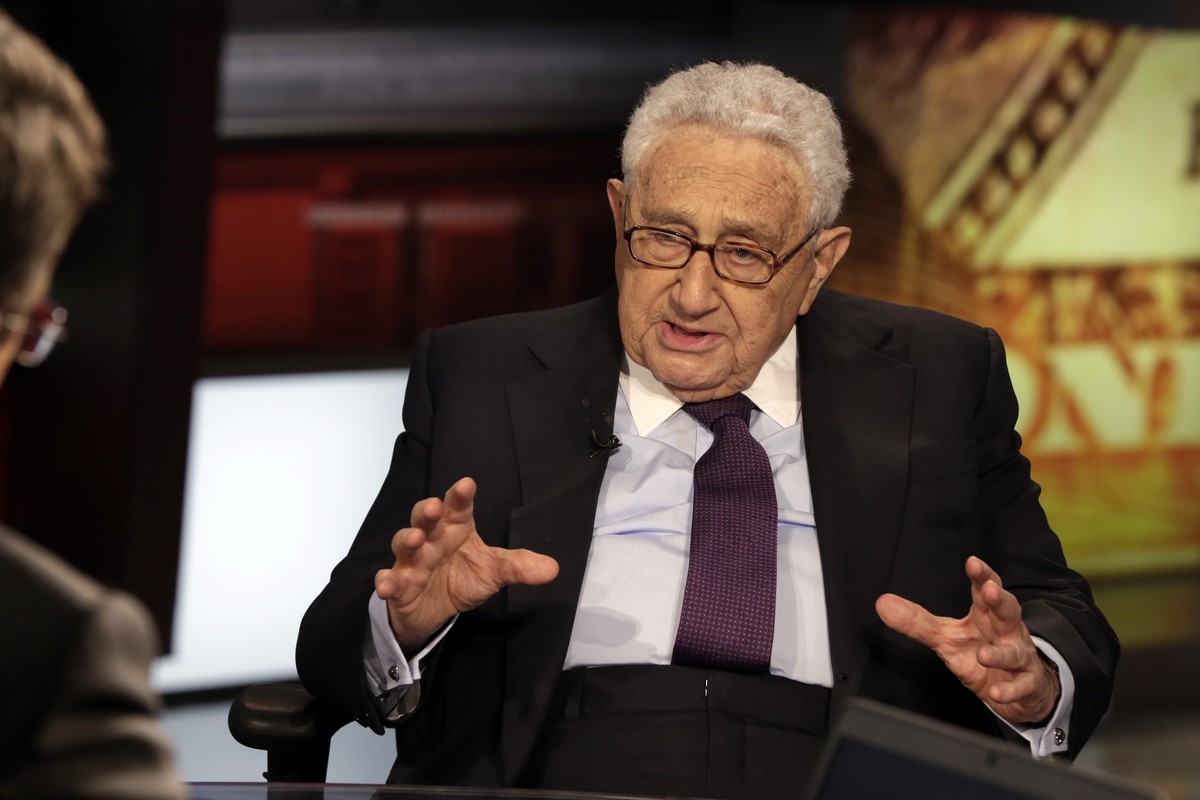 Former U.S. Secretary of State Henry Kissinger is interviewed by Neil Cavuto on his "Cavuto Coast to Coast" program, on the Fox Business Network, in New York, Friday, June 5, 2015. (AP Photo ...