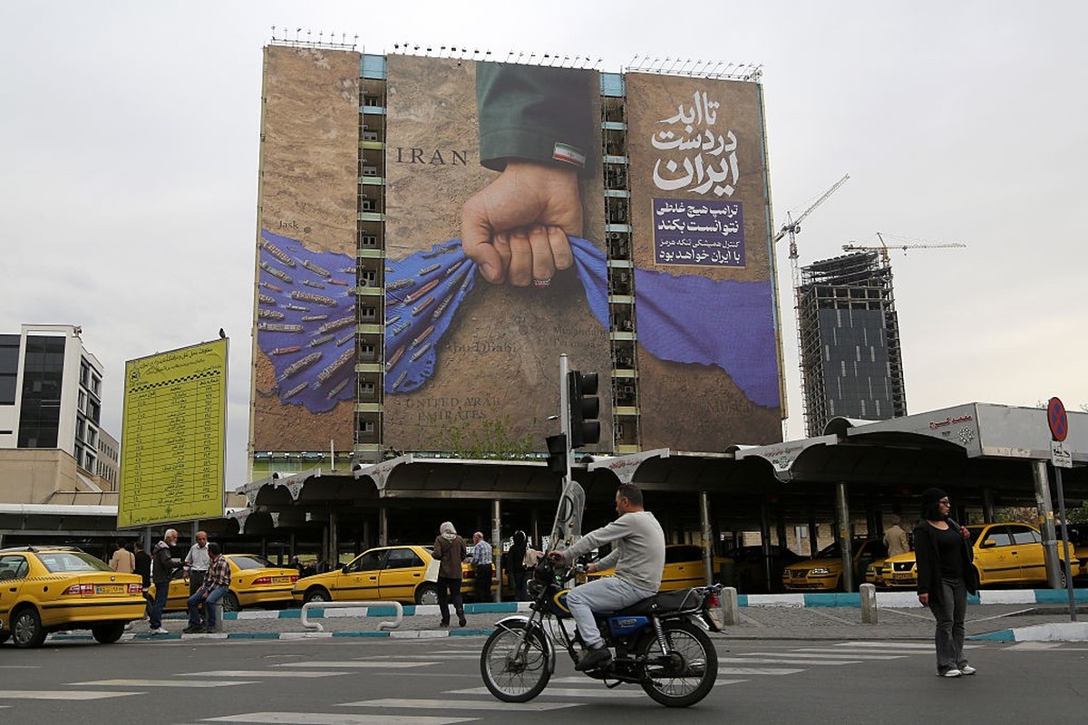TEHRAN, IRAN - APRIL 12: A view shows a large billboard displayed at Vanak Square in Tehran, Iran, on April 12, 2026. Iranian media reports claim that excessive US demands prevented a framework and ag ...