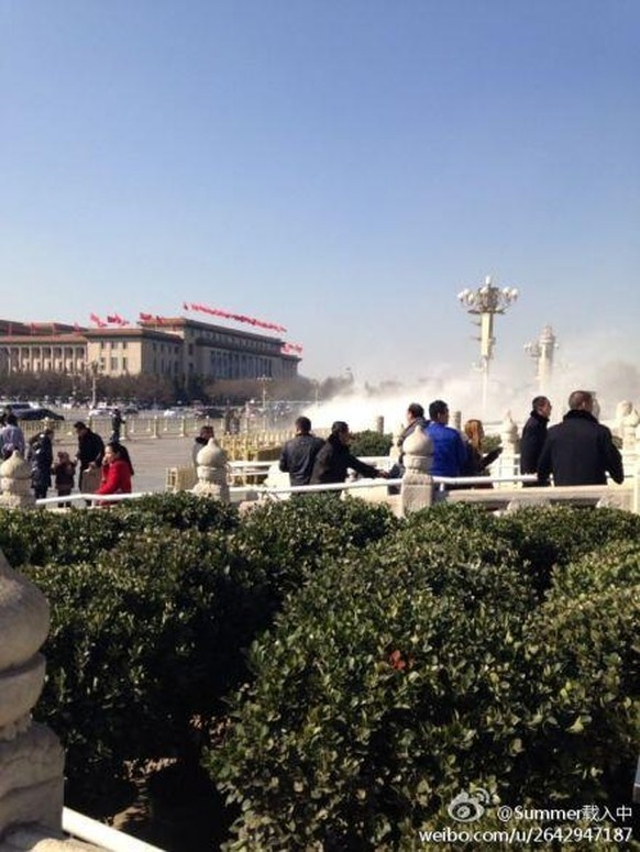 Dieses Foto hat ein Augenzeuge auf der chinesischen Twitter-Version Weibo hochgeladen.