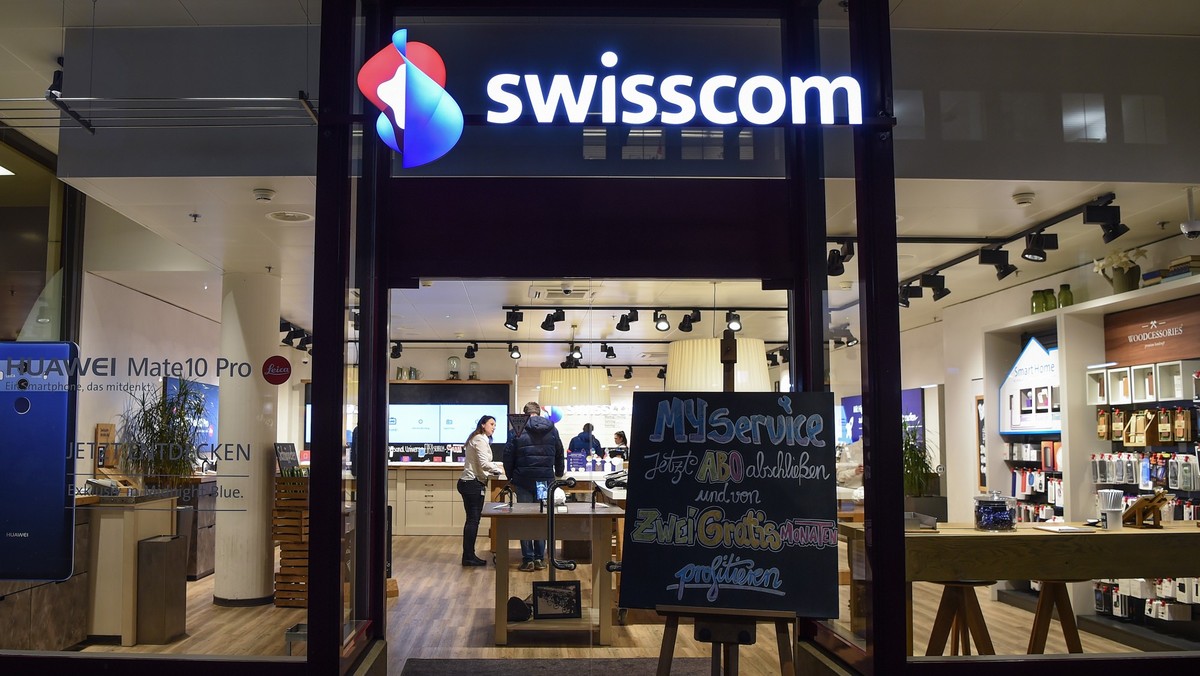 Swisscom Shop von aussen, fotografiert am Freitag, 19. Januar 2018, in Zuerich Oerlikon. Die Swisscom kaempft seit Tagen mit technischen Problemen. Betroffen sind Festnetz- sowie Mobilkunden. (KEYSTON ...
