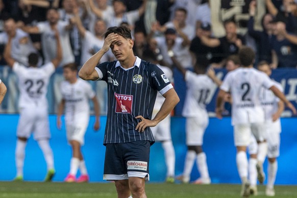 Die Spieler des FC Luzern mit Ardon Jashari, mitte, reagieren nach dem Tor zum 0:4 beim Super League Meisterschaftsspiel zwischen dem FC Luzern und dem FC Zuerich vom Sonntag, 1. Oktober 2023 in Luzer ...