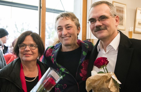 Les trois nouveaux elus au Conseil d&#039;Etat Fribourgeois, de gauche a droite, Anne-Claude Demierre, conseillere d&#039;Etat, PS, PCS, Les verts, Marie Garnier, conseillere d&#039;Etat, PS, PCS, Les ...