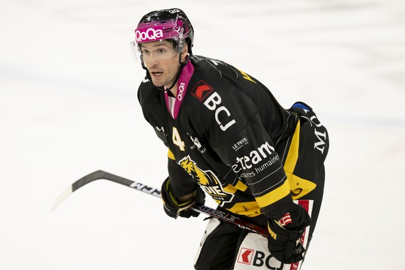Ajoies Jonathan Hazen reagiert beim Eishockey Meisterschaftsspiel der National League zwischen dem HC Ajoie und dem Geneve Servette HC in der Raiffeisen Arena in Porrentruy, am Samstag, 08. Oktober 20 ...