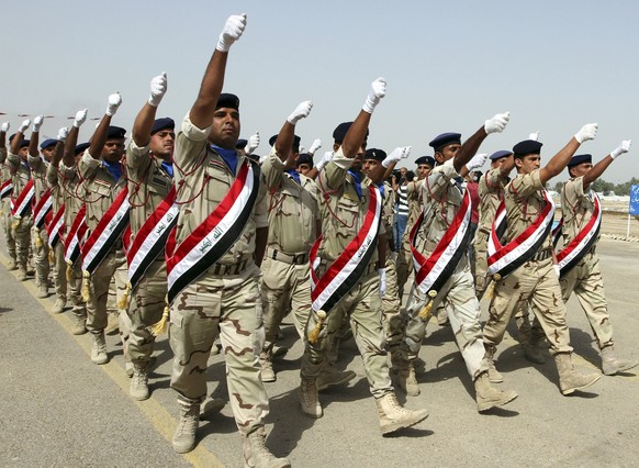 In Reih und Glied: Soldaten der Irakischen Armee beim Exerzieren.