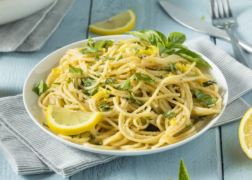 spaghetti al limone essen food kochen italien pasta zitrone