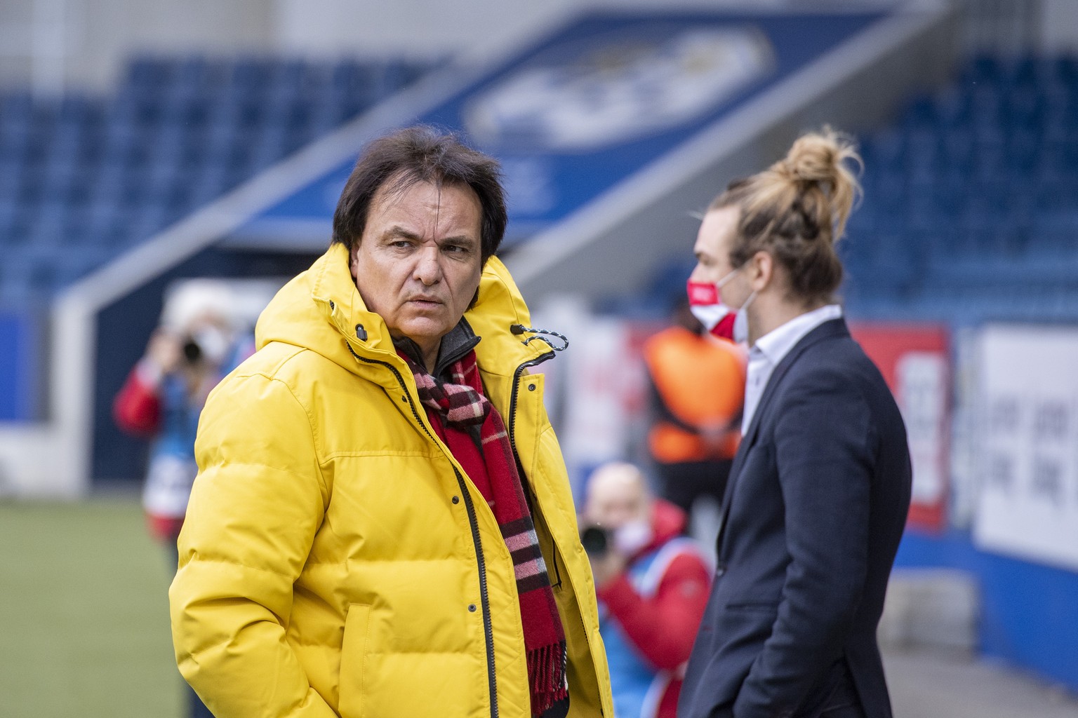 Christian Constantin, links, und Barthelemy Constantin, rechts, beim Super League Meisterschaftsspiel zwischen dem FC Luzern und dem FC Sion vom Sonntag, 21. Maerz 2021 in Luzern. (KEYSTONE/Urs Flueel ...