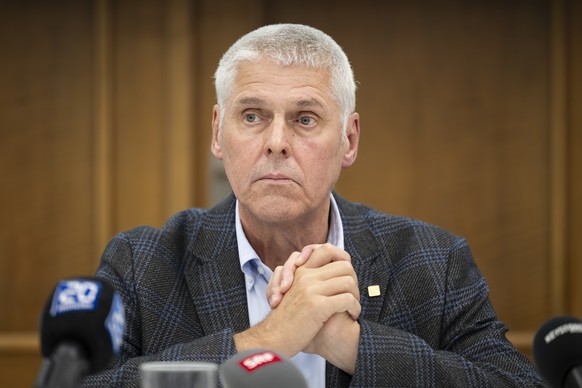 Christian Leumann, Rektor der Universitaet Bern, reagiert am Dienstag, 17. Oktober 2023, an einer Medienkonferenz von das Institute fuer Studien zum Nahen Osten und zu muslimischen Gesellschaften (ISN ...