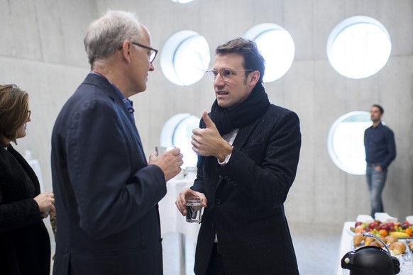 Der Architekt Emanuel Christ (rechts) im Gespräch mit Andreas Spillmann, Direktor des Landesmuseums. Sie stellten den neuen Ergänzungsbaus aus Tuffbeton der Presse vor.&nbsp;