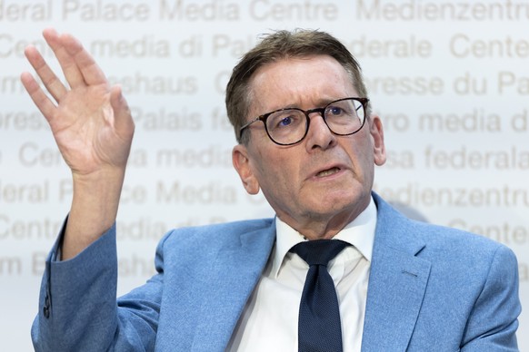 Pirmin Bischof, Staenderat Mitte-SO, spricht waehrend einer Medienkonferenz des ueberparteilichen Ja-Komitees zur Abstimmung ueber die Abschaffung des Eigenmietwerts, am Montag, 18. August 2025 in Ber ...