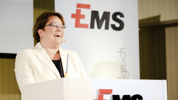Magdalena Martullo-Blocher, CEO der Ems-Chemie spricht an der Bilanzmedienkonferenz der Ems-Gruppe am Freitag, 11. Februar 2022 in Zuerich. (KEYSTONE/Michael Buholzer)