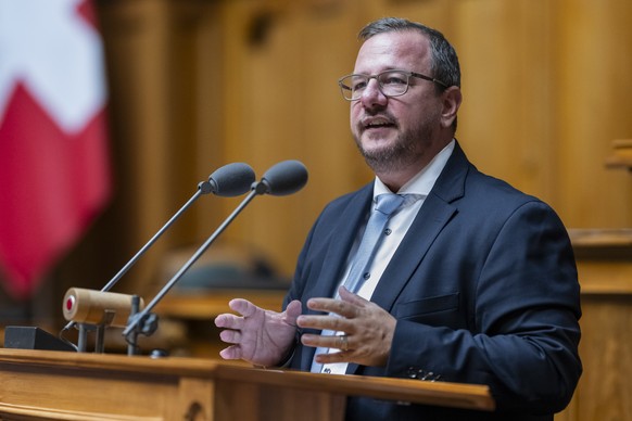 Philipp Matthias Bregy, Praesident der Mitte-VS, spricht zur Grossen Kammer, an der Herbstsession der Eidgenoessischen Raete, am Donnerstag, 25. September 2025 im Nationalrat in Bern. (KEYSTONE/Alessa ...