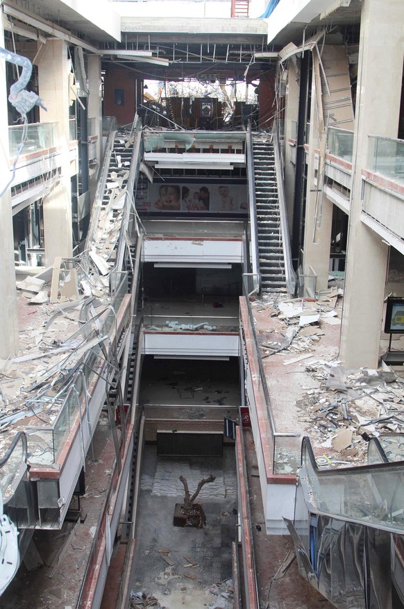 A general view shows damage inside Shahba Mall, one of the largest commercial shopping centres in Syria, that was targeted by what activists said were air strikes by forces loyal to Syria&#039;s Presi ...