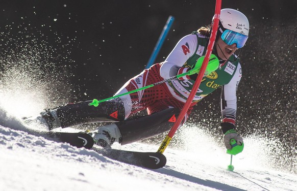 16.02.2020, Podkoren, Kranjska Gora, SLO, FIS Weltcup Ski Alpin, Slalom, Damen, 1. Lauf, im Bild Magdalena Egger AUT // Magdalena Egger AUT in action during 1st run of women s Slalom of FIS ski alpine ...