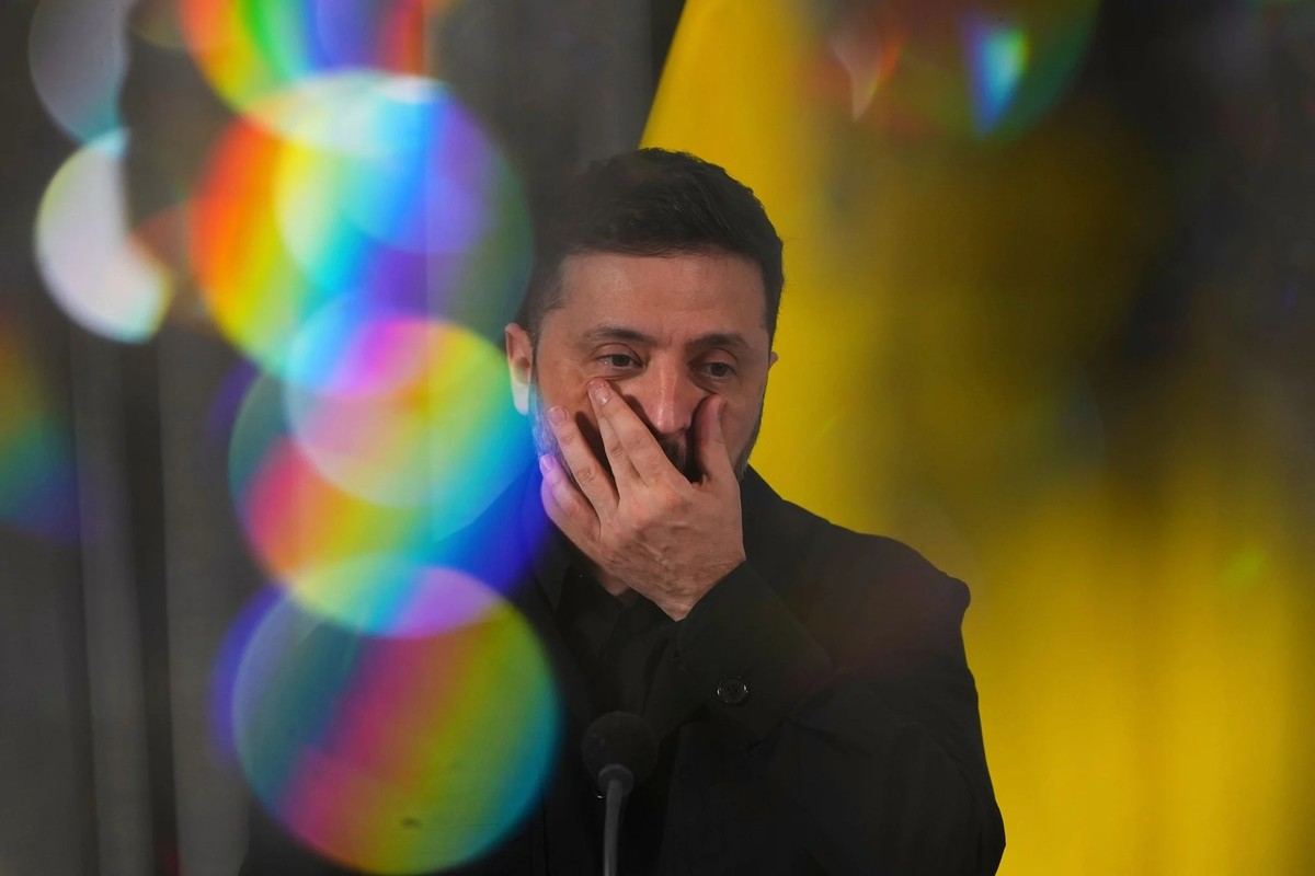 Le président ukrainien Volodymyr Zelensky est à court d'idées.