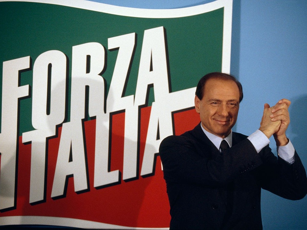 Silvio Berlusconi holds a speech during a rally for Forza Italia party at Palazzo Dei Congressi on February 6, 1994 in Rome, Italy. (Photo by Franco Origlia/Getty Images)